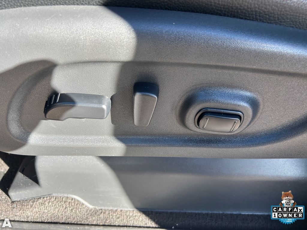Used 2019 Gun Metallic Nissan SL image 22