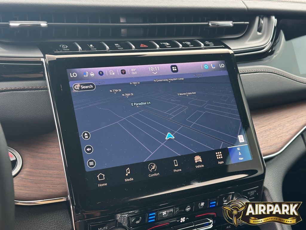 New 2025 Silver Zynith Jeep Summit image 19