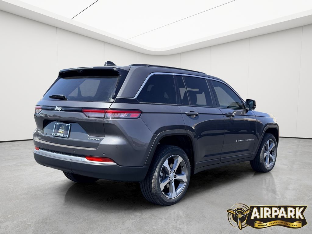 New 2026 Baltic Gray Jeep Limited image 4
