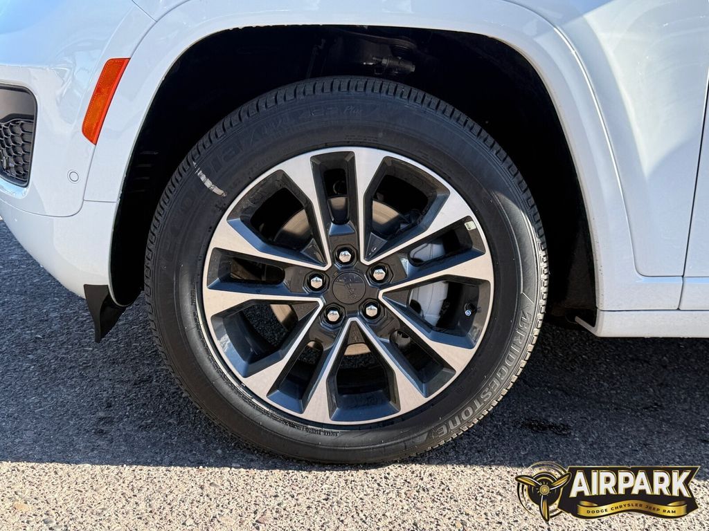 New 2025 Bright White Jeep Overland image 10