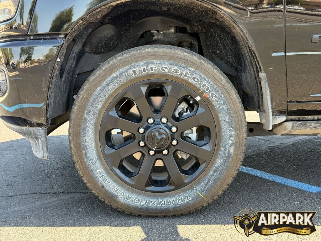 New 2025 Diamond Black Crystal Pearlcoat Ram Laramie image 10