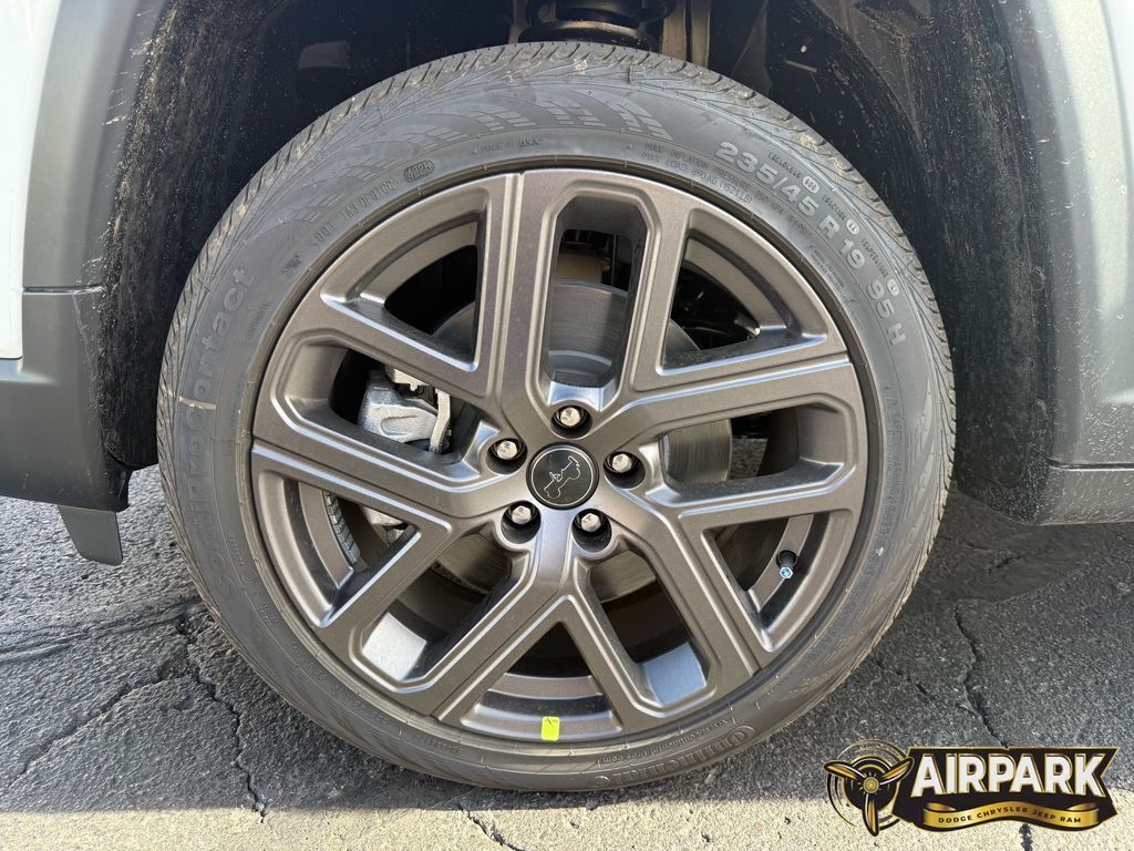 New 2026 Bright White Jeep Limited image 10