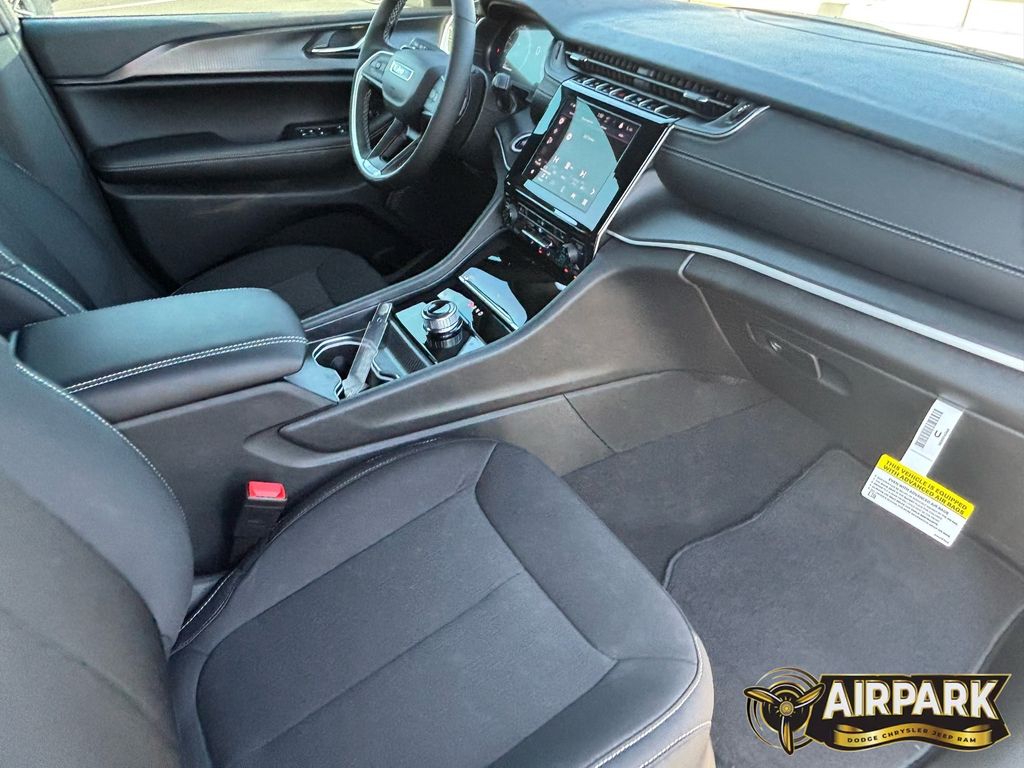 New 2025 Bright White Jeep Laredo image 22