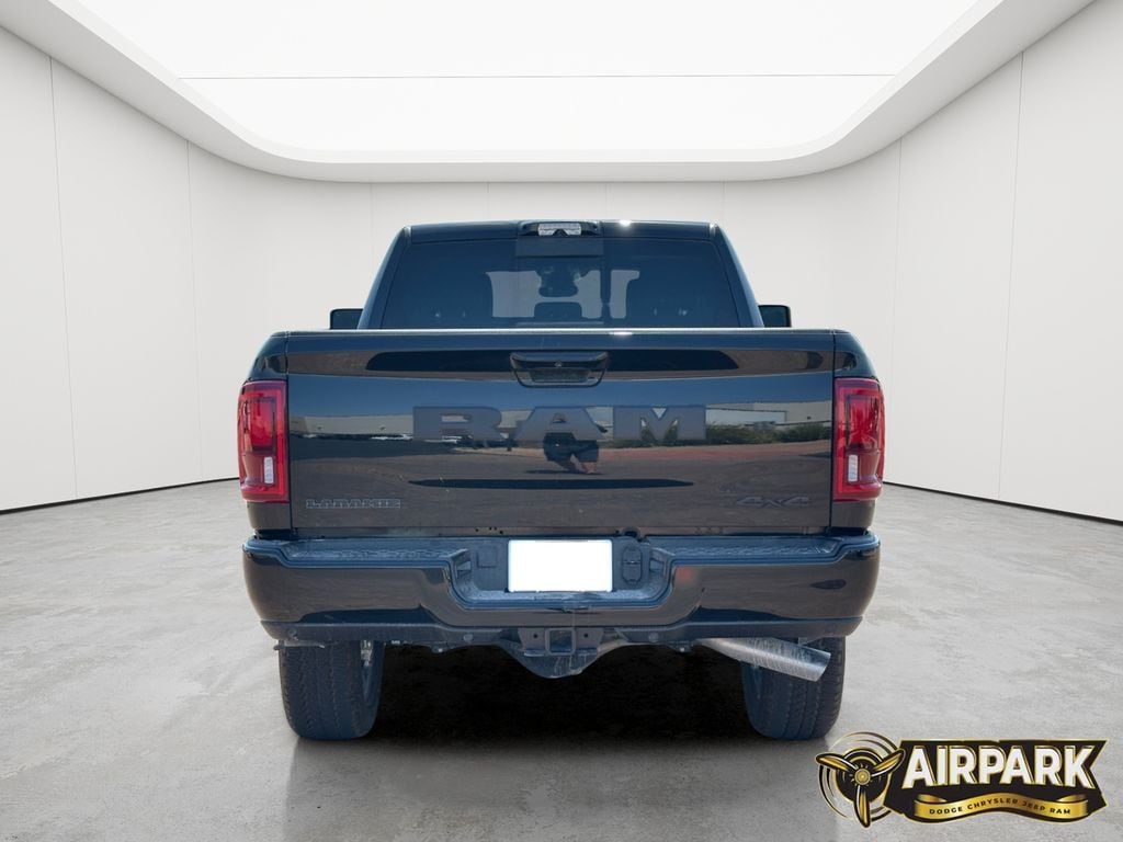 New 2026 Diamond Black Crystal Pearlcoat Ram Laramie image 6