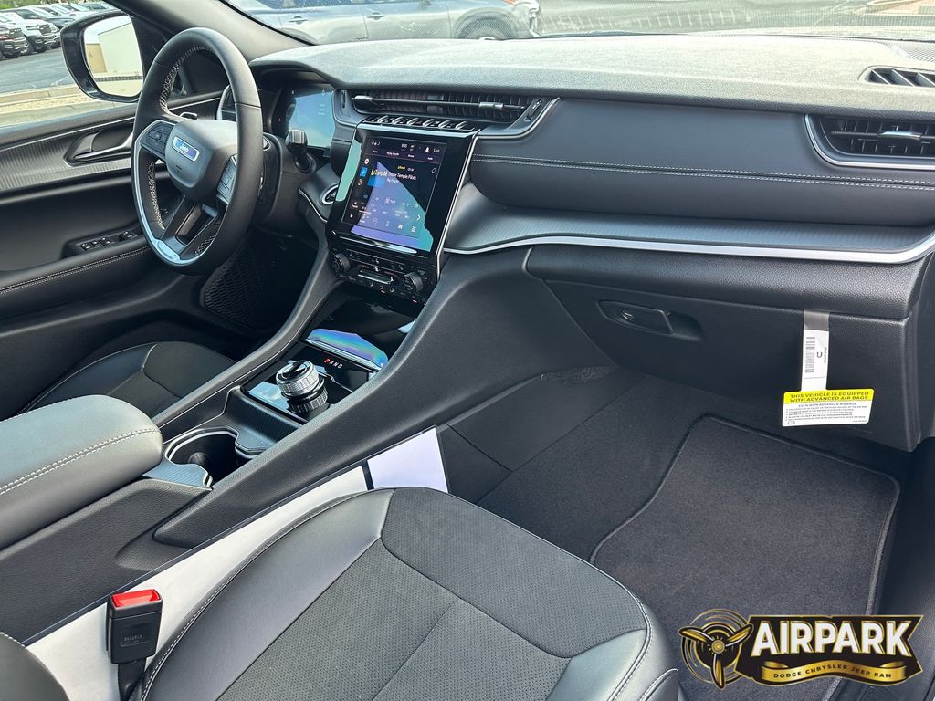 New 2025 Silver Zynith Jeep Laredo image 11