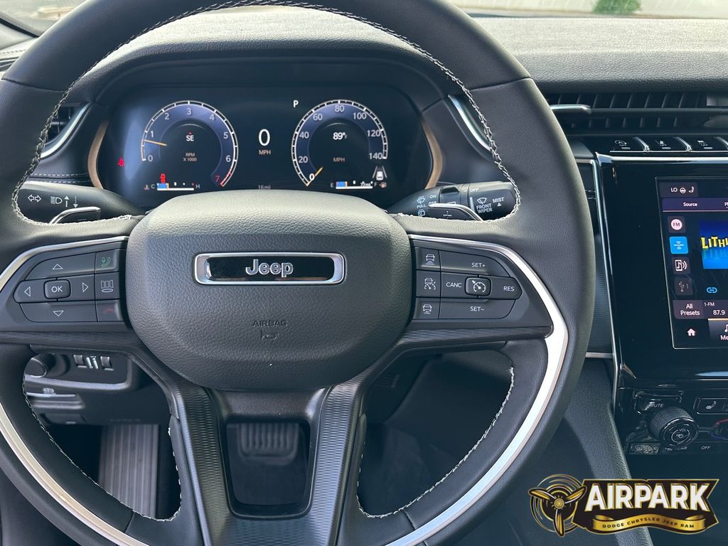 New 2025 Silver Zynith Jeep Laredo image 17