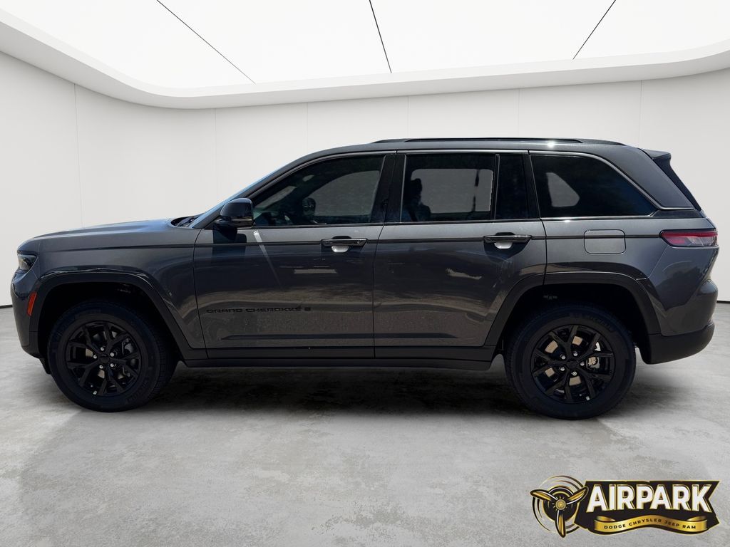 New 2026 Baltic Gray Jeep Laredo image 7