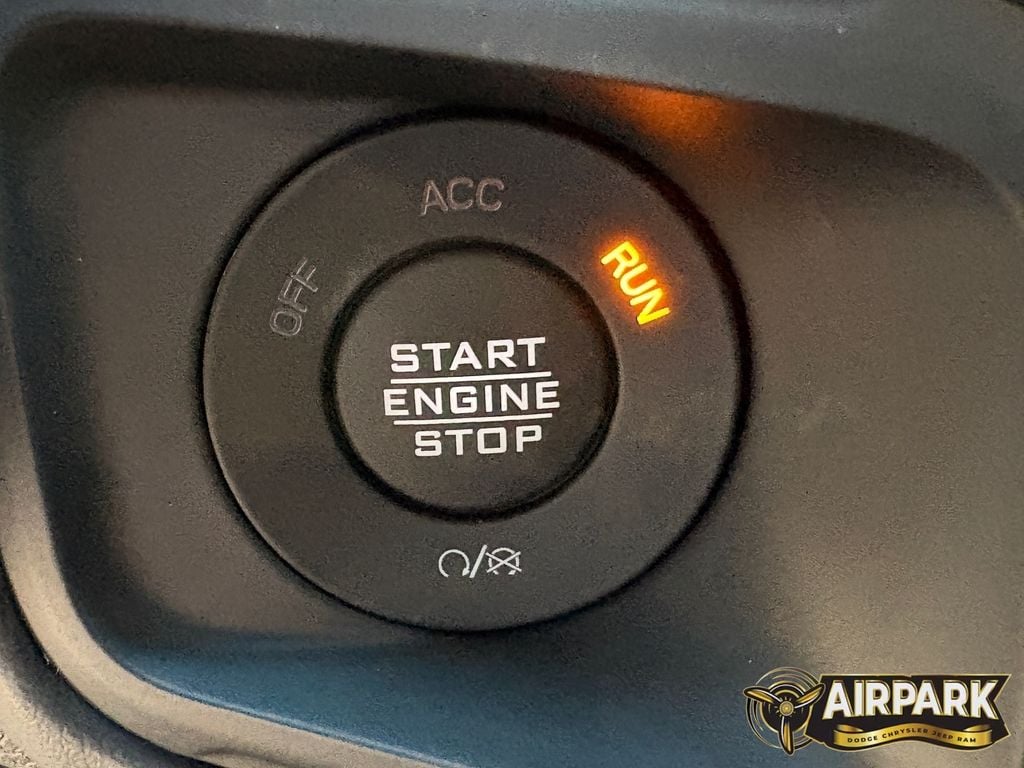 New 2026 Granite Crystal Jeep Rubicon image 19