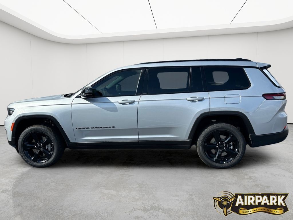 New 2025 Silver Zynith Jeep Laredo image 8