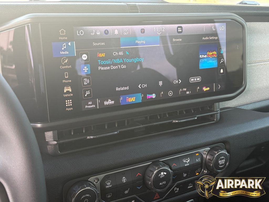 New 2026 Granite Crystal Jeep Sport image 16