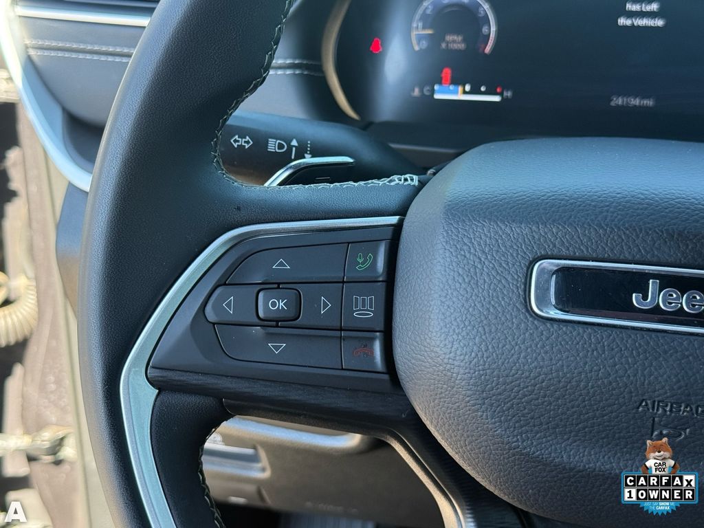 Used 2025 Baltic Gray Metallic Clearcoat Jeep Laredo image 16