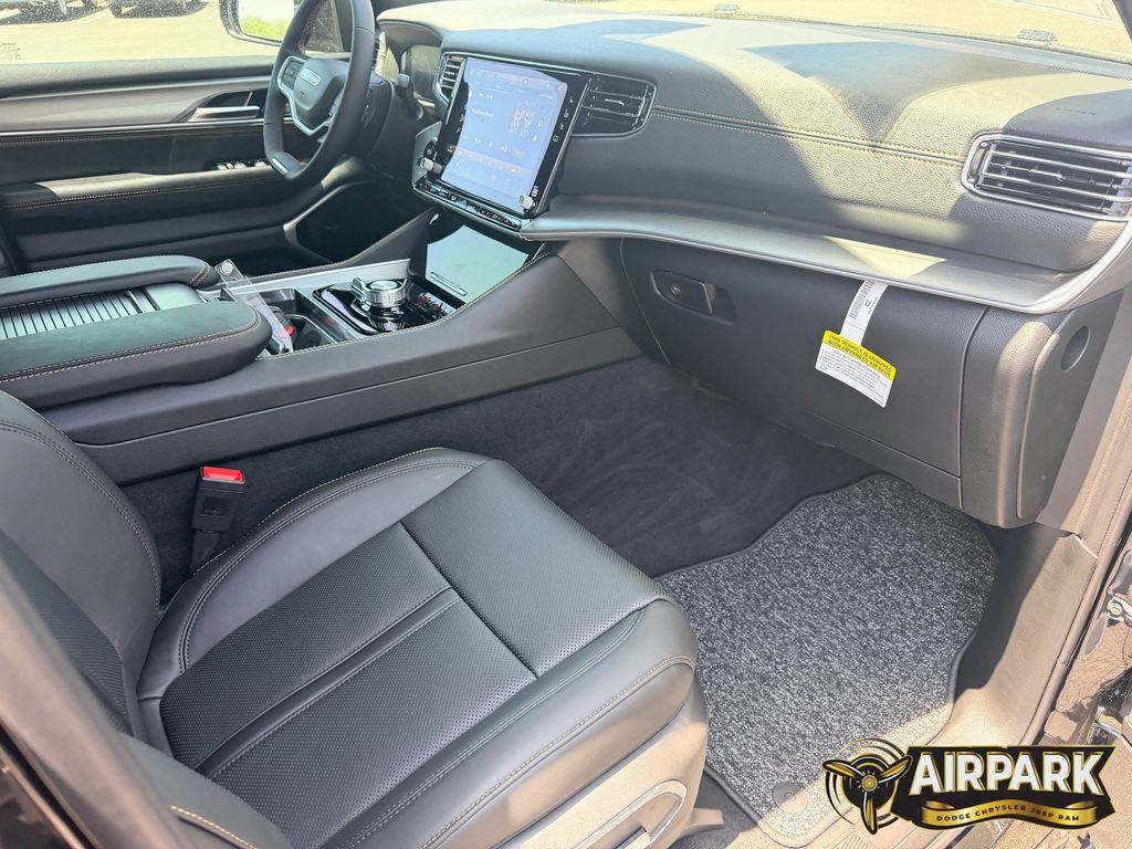 New 2026 High Gloss Black Jeep Base image 11