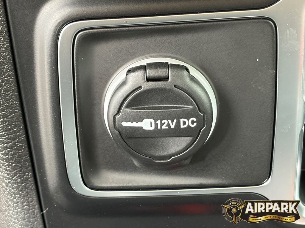 New 2026 Reign Jeep Rubicon image 24