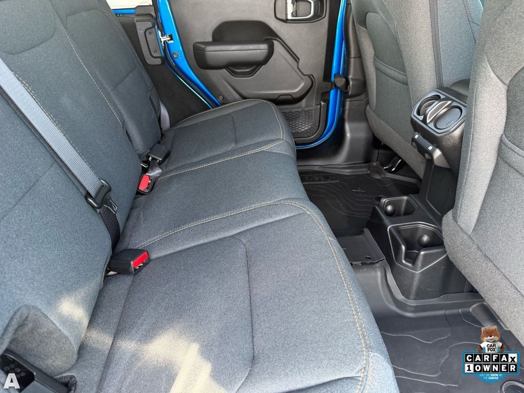 Used 2025 Hydro Blue Pearl Coat Jeep Sport S image 27