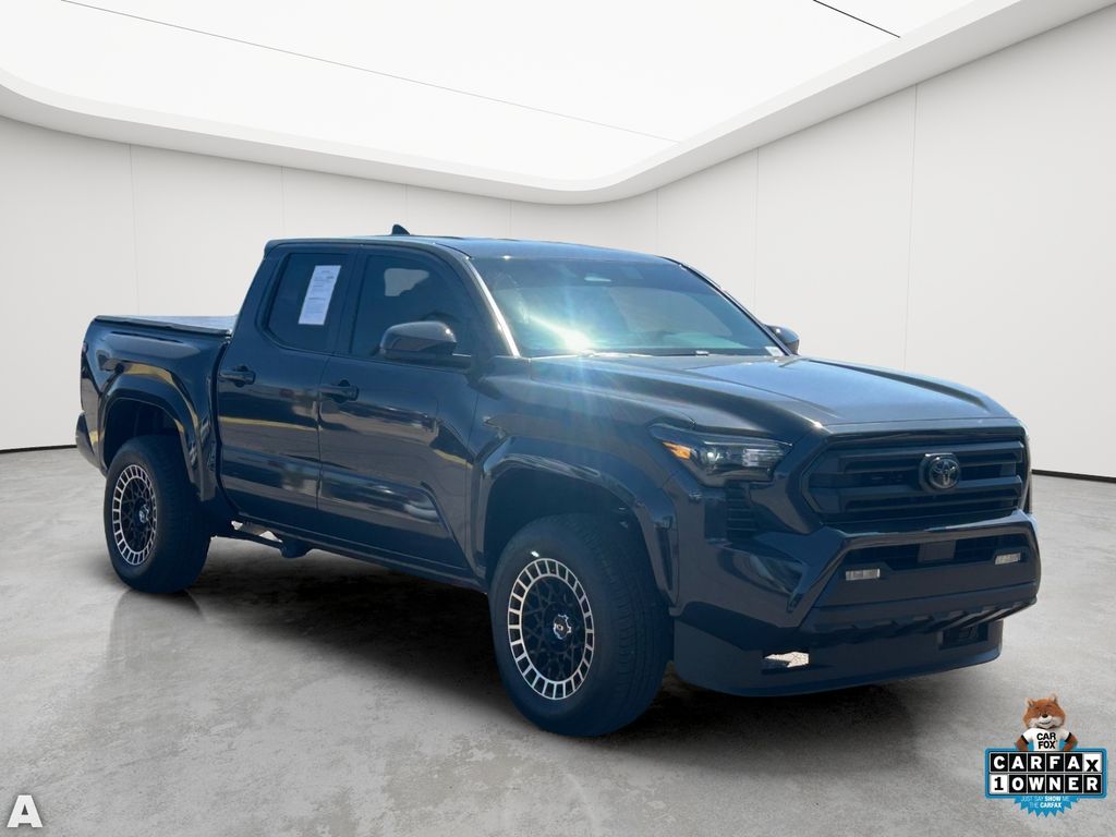 Used 2025 Underground Toyota SR5 image 7