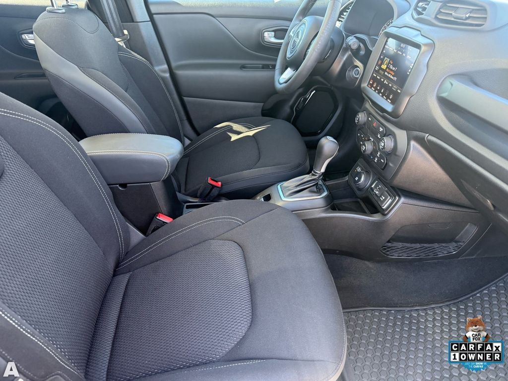 Certified Used 2023 Slate Blue Pearlcoat Jeep Altitude image 29