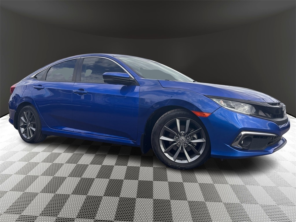 Used 2019 Honda Civic EX with VIN 19XFC1F31KE006781 for sale in Scottsdale, AZ