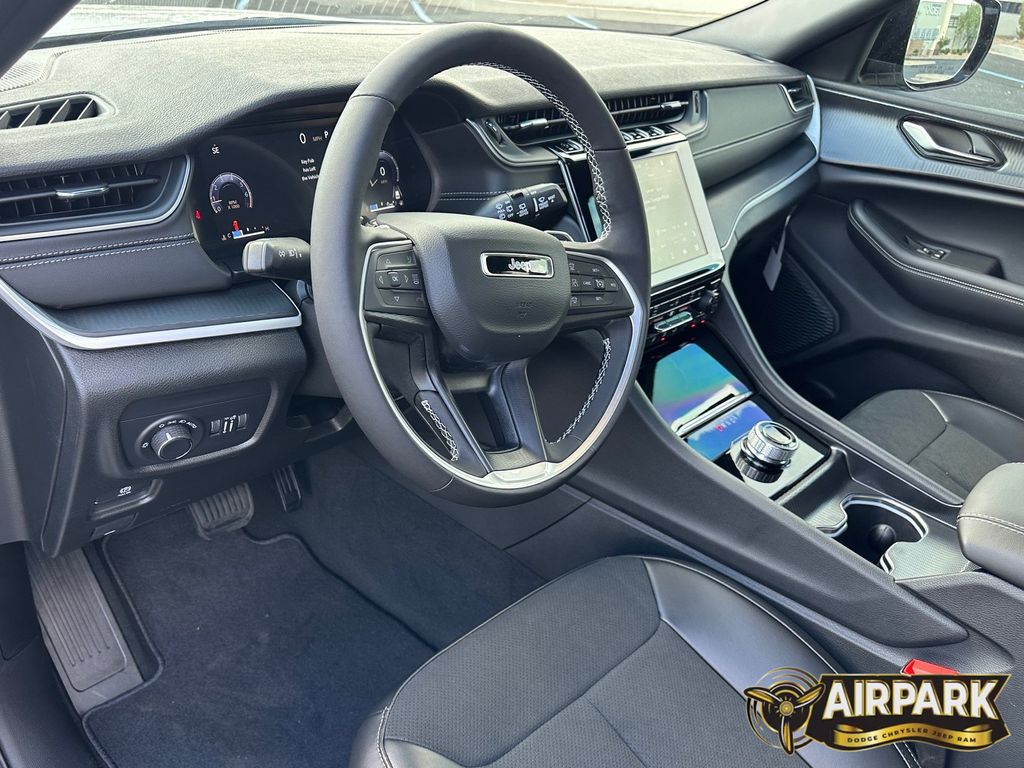 New 2025 Silver Zynith Jeep Laredo image 16