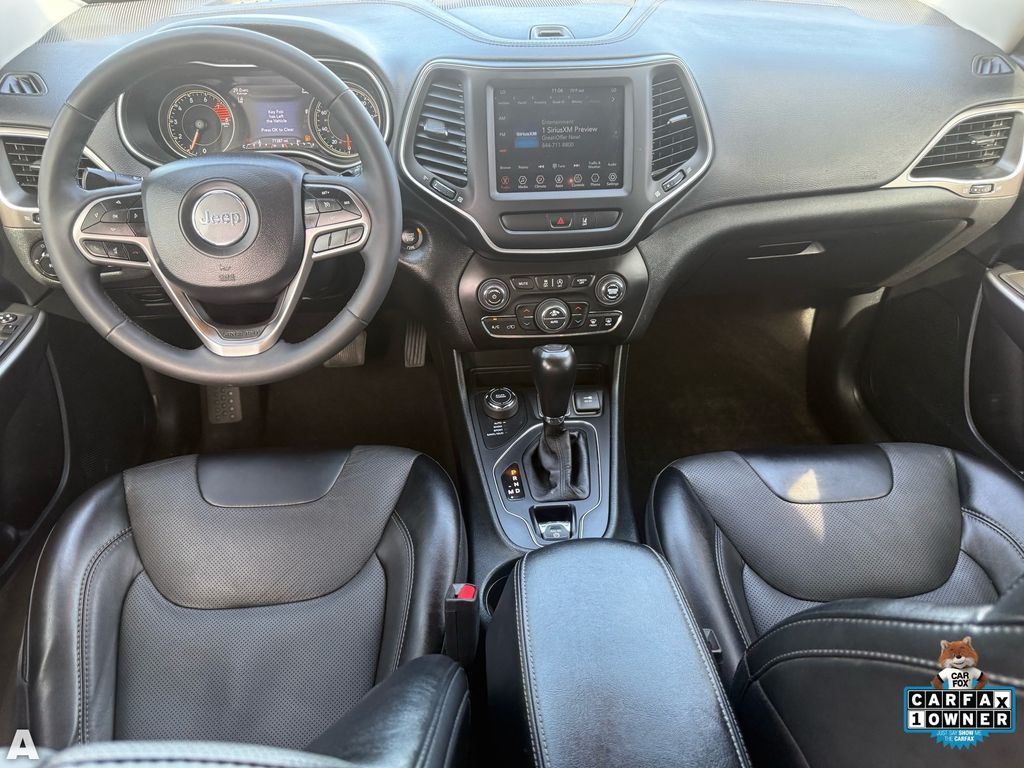 Used 2022 Bright White Clearcoat Jeep Latitude Lux image 27