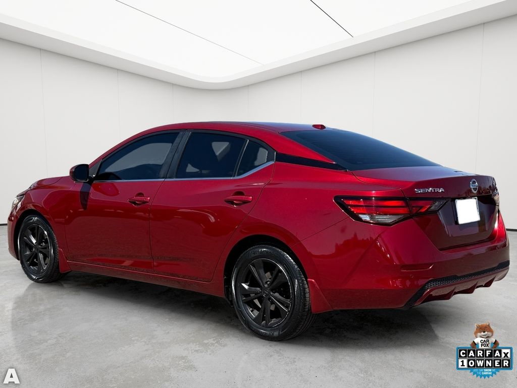 Used 2023 Scarlet Ember Tintcoat Nissan SV image 4