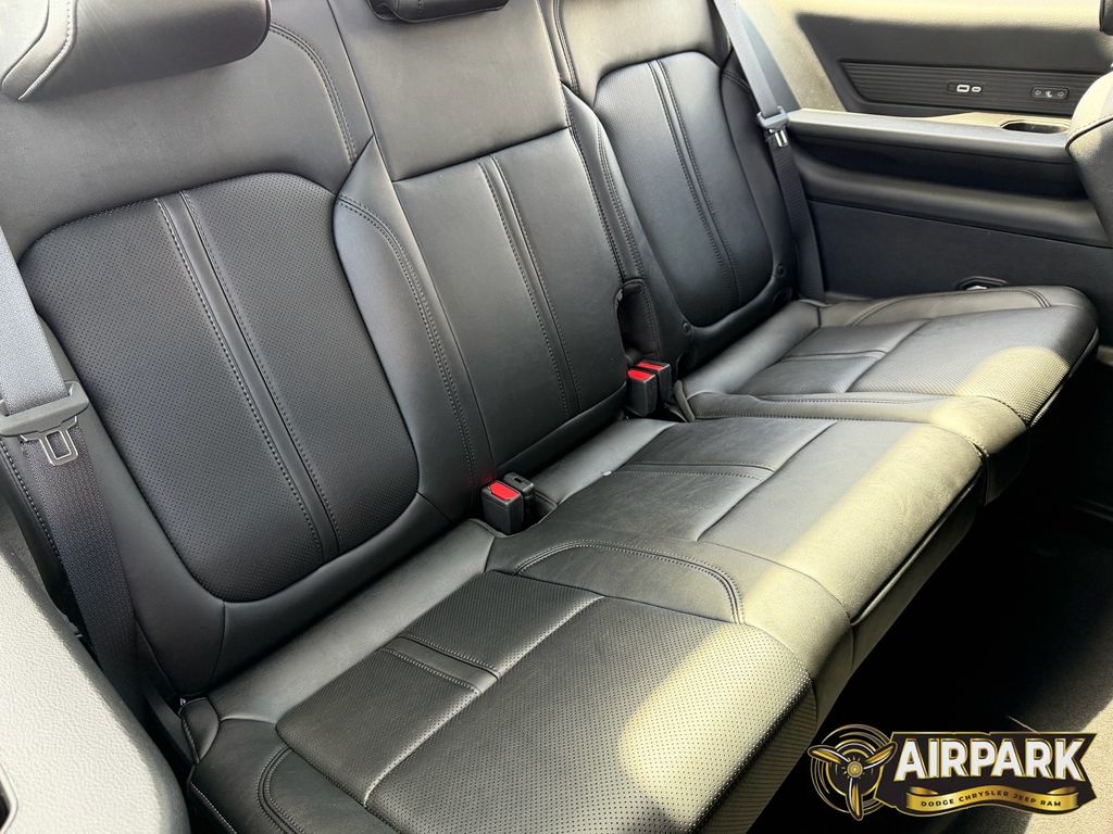 New 2026 High Gloss Black Jeep Limited image 17