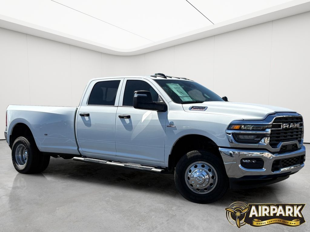 New 2026 Bright White Ram Tradesman image 2