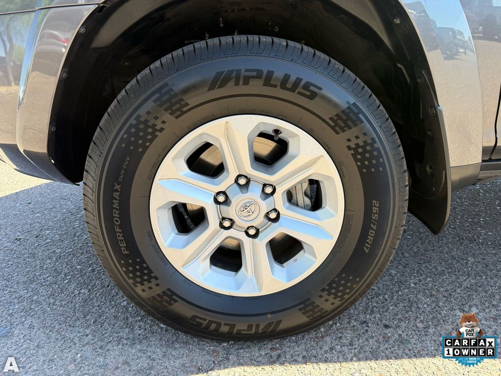 Used 2023 Silver Toyota SR5 Premium image 10