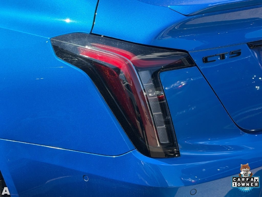 Used 2025 Coastal Blue Metallic Cadillac V-Series image 8