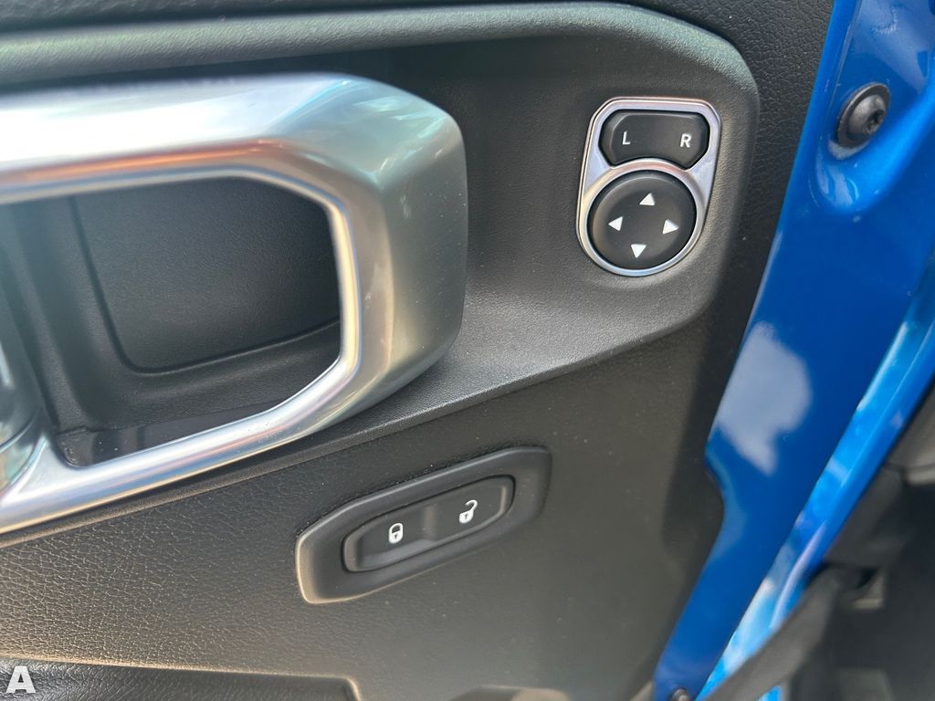 Certified Used 2022 Hydro Blue Pearl Coat Jeep Unlimited Rubicon image 21