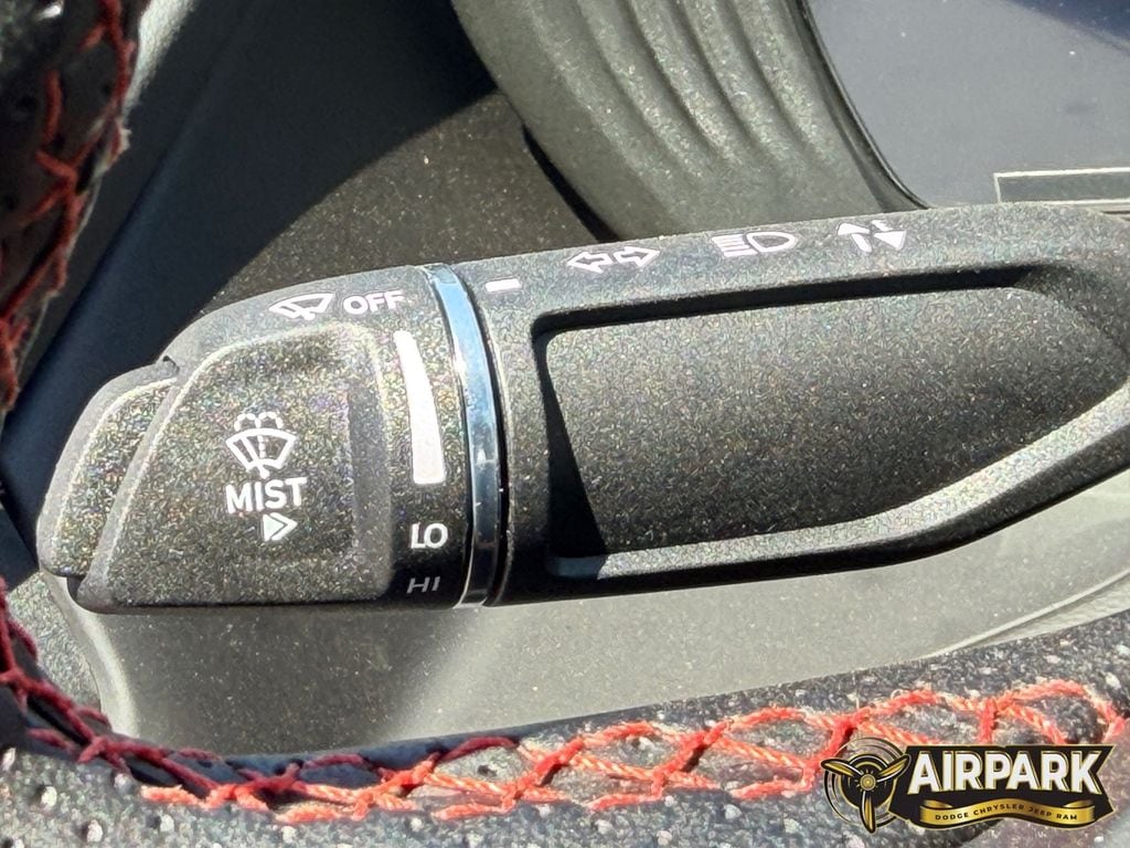 New 2026 Diamond Black Crystal Pearlcoat Dodge R/T image 29