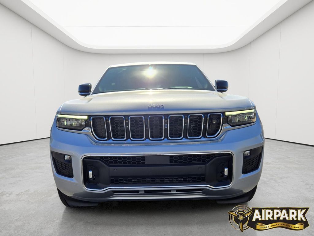 New 2025 Silver Zynith Jeep Overland image 9