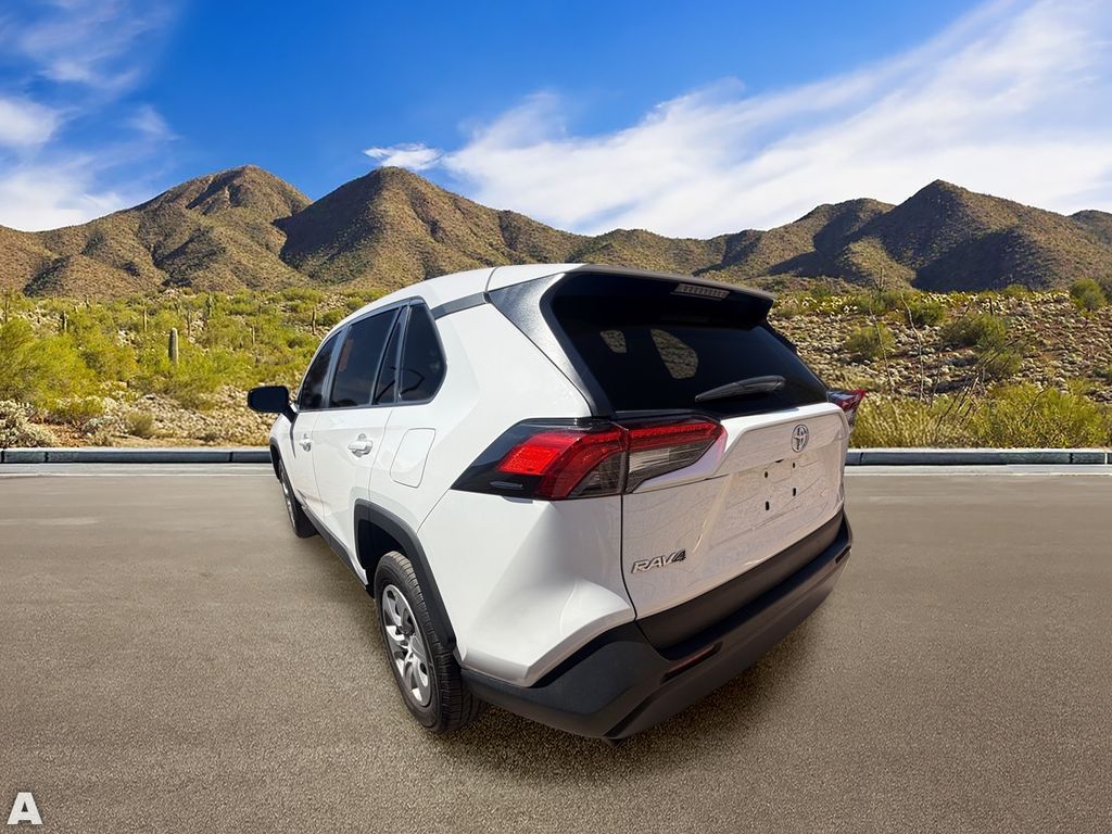 Used 2024 Ice Toyota LE image 3