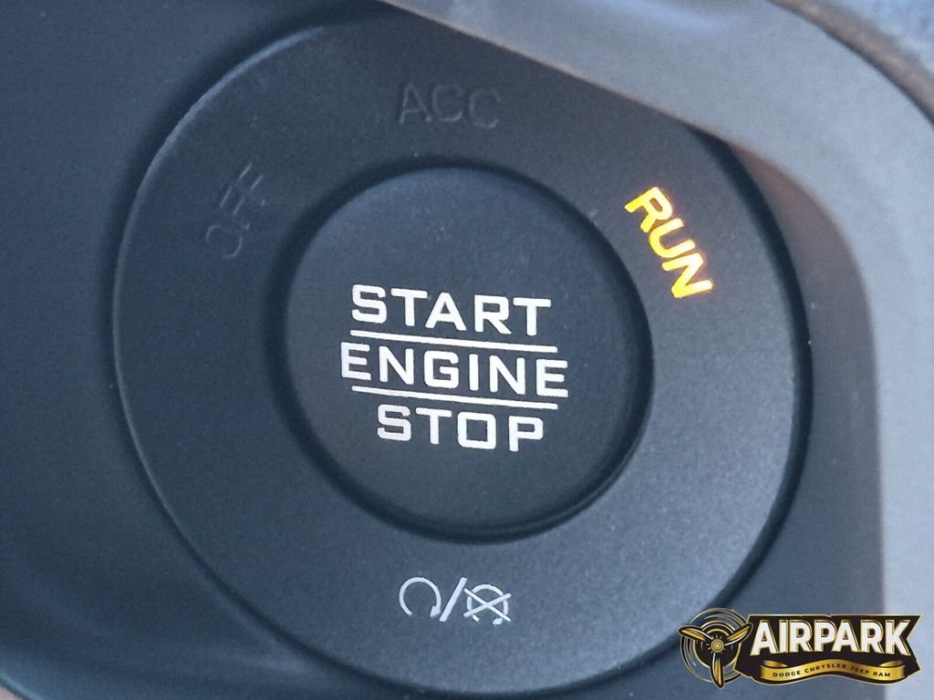 New 2026 Reign Jeep Rubicon image 31