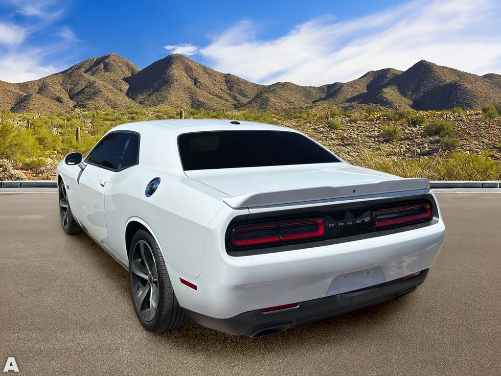 Used 2019 White Knuckle Clearcoat Dodge R/T image 3