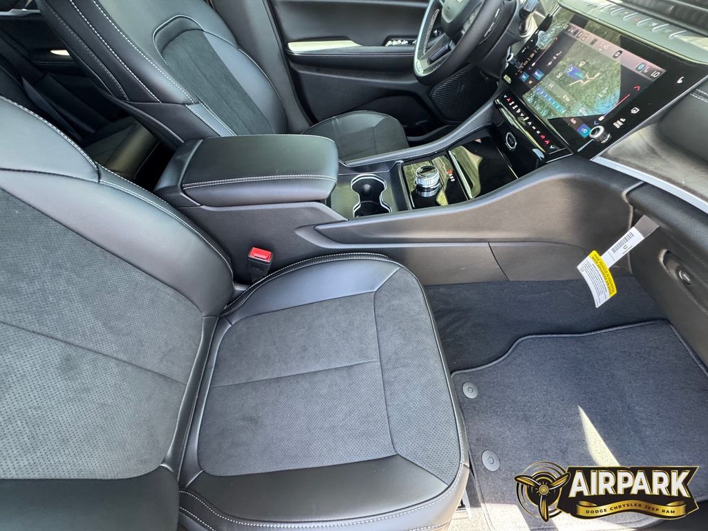 New 2026 Baltic Gray Jeep Laredo image 12