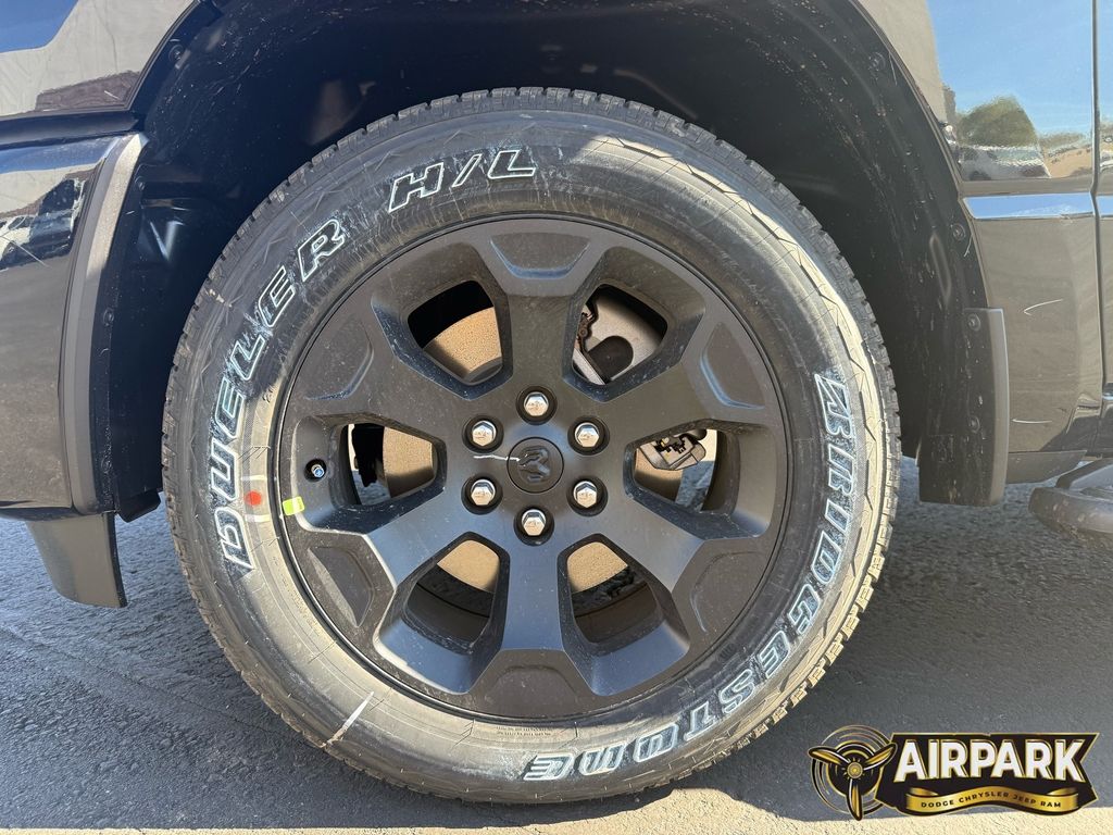 New 2026 Diamond Black Crystal Pearlcoat Ram Tradesman image 10