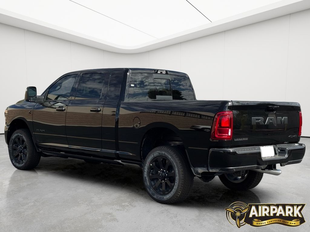 New 2026 Diamond Black Crystal Pearlcoat Ram Laramie image 4