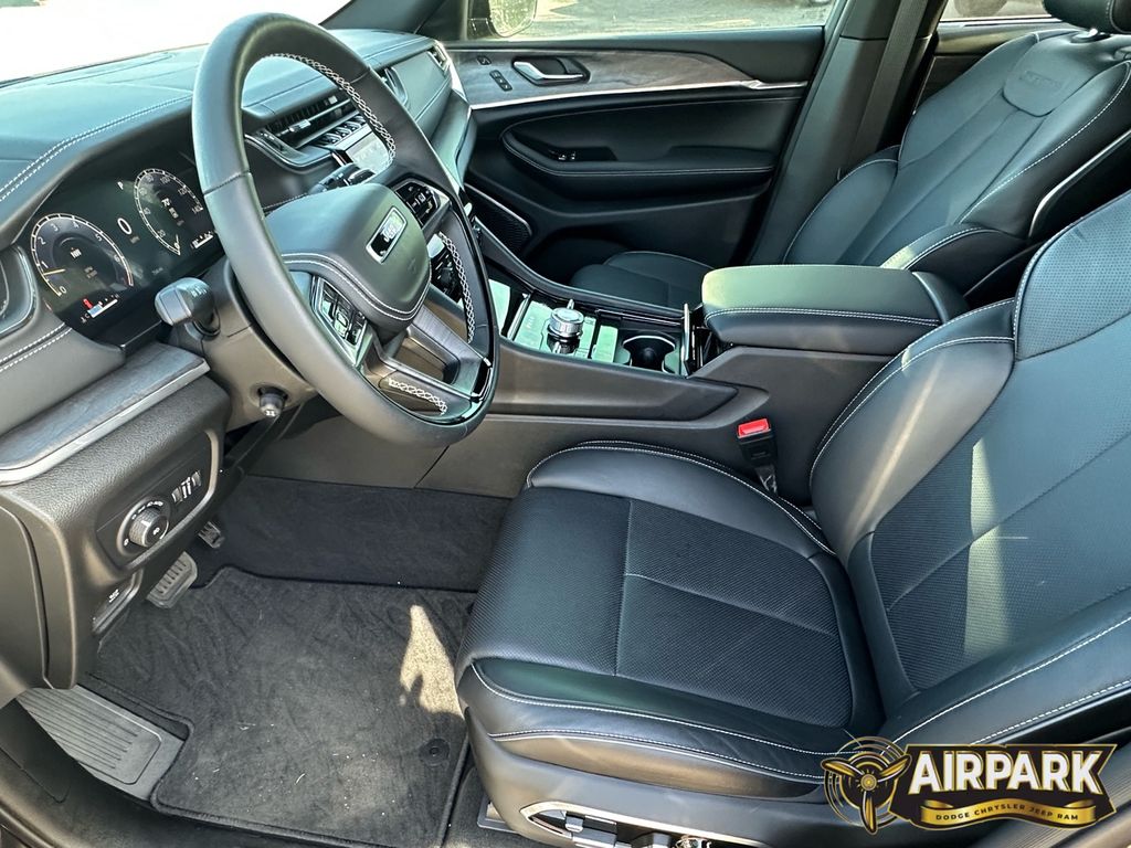 New 2025 Silver Zynith Jeep Overland image 14