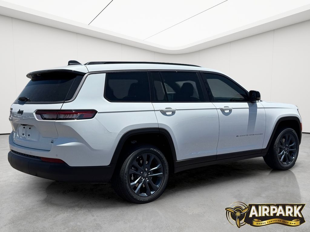 New 2026 Bright White Jeep Limited image 4