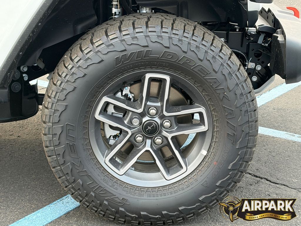 New 2026 Bright White Jeep Mojave image 10