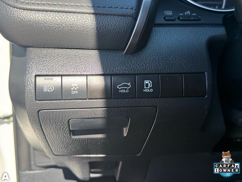 Used 2023 White Toyota LE image 14