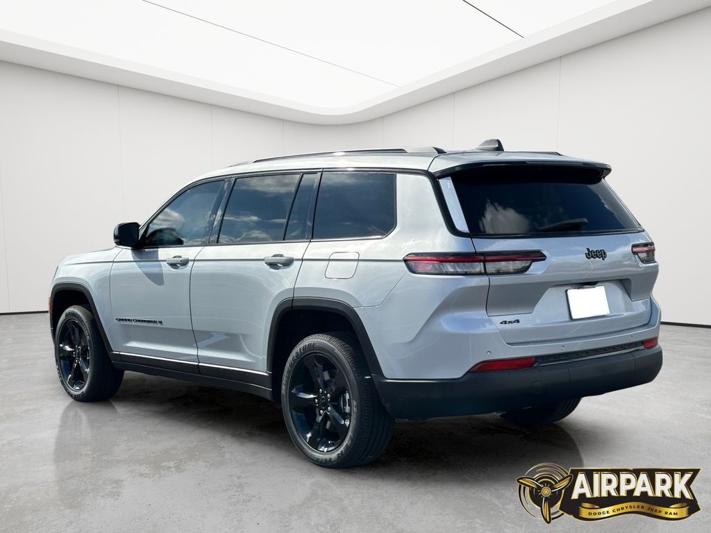 New 2025 Silver Zynith Jeep Laredo image 7