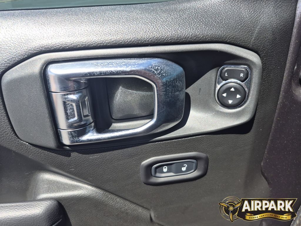 New 2025 Granite Crystal Jeep Sport image 16