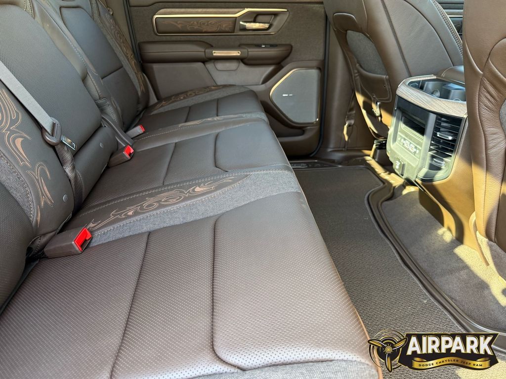 New 2026 Diamond Black Crystal Pearlcoat Ram Limited image 23