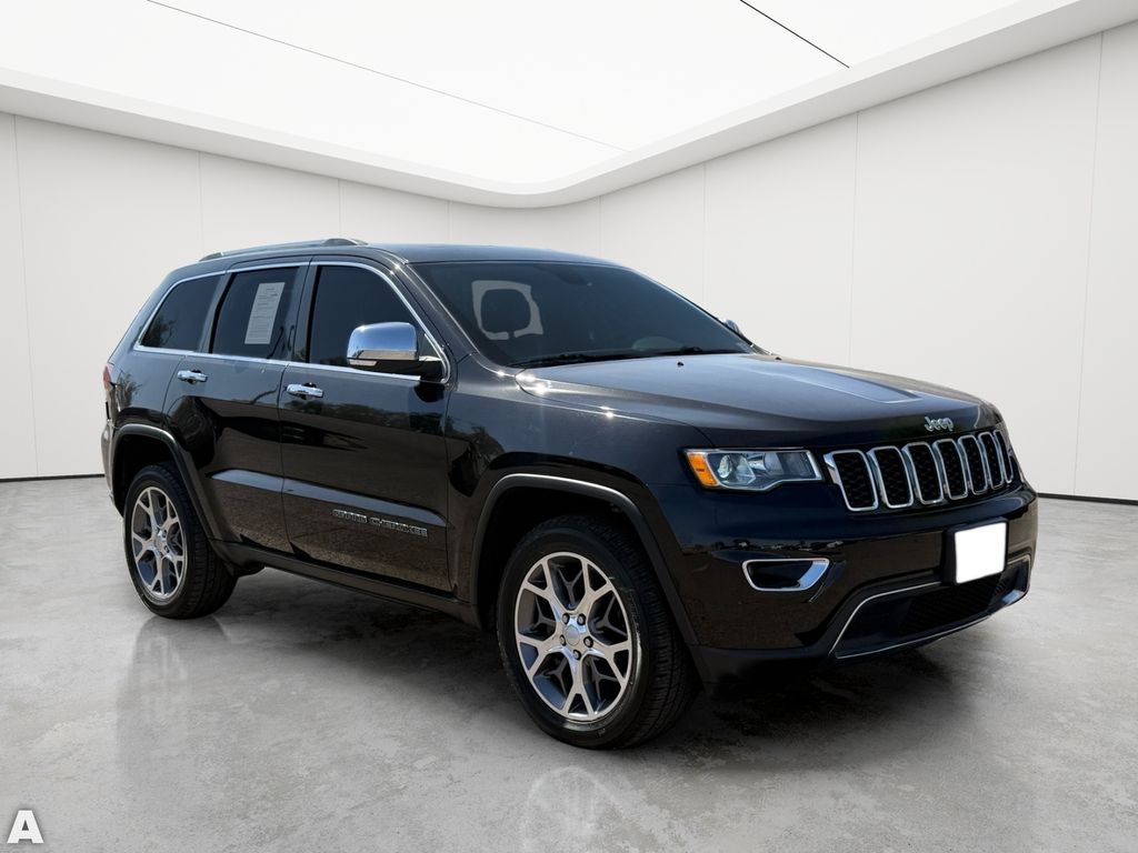 Used 2020 Diamond Black Crystal Pearlcoat Jeep Limited image 9