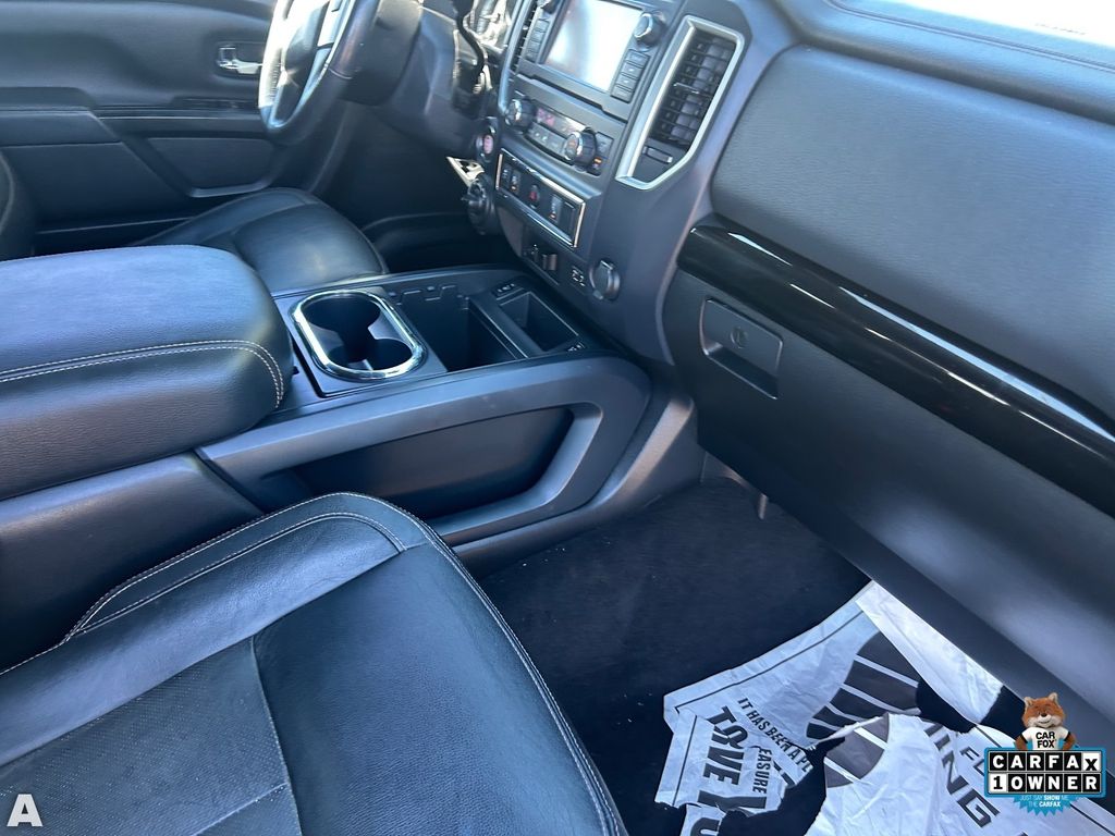 Used 2019 Gun Metallic Nissan SL image 13