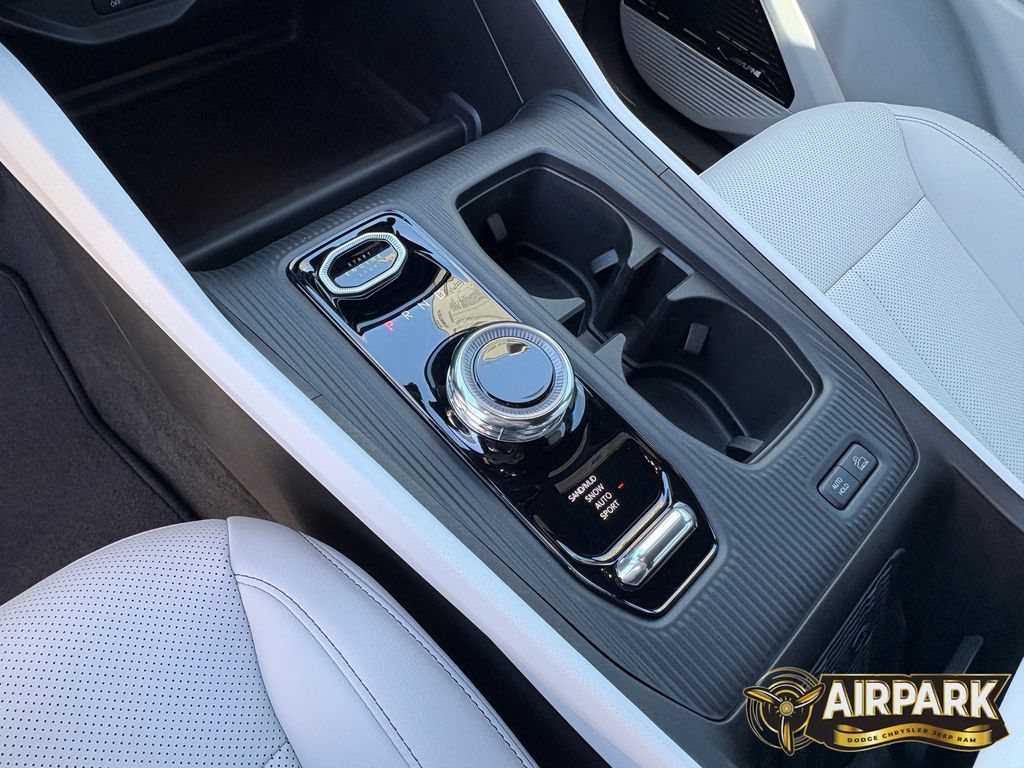 New 2026 Bright White Jeep Laredo/Limited image 18