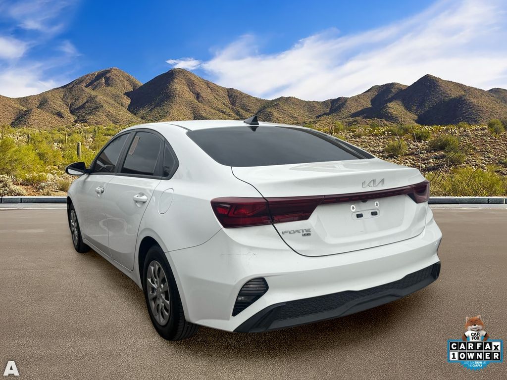 Used 2023 Clear White Kia LX image 3