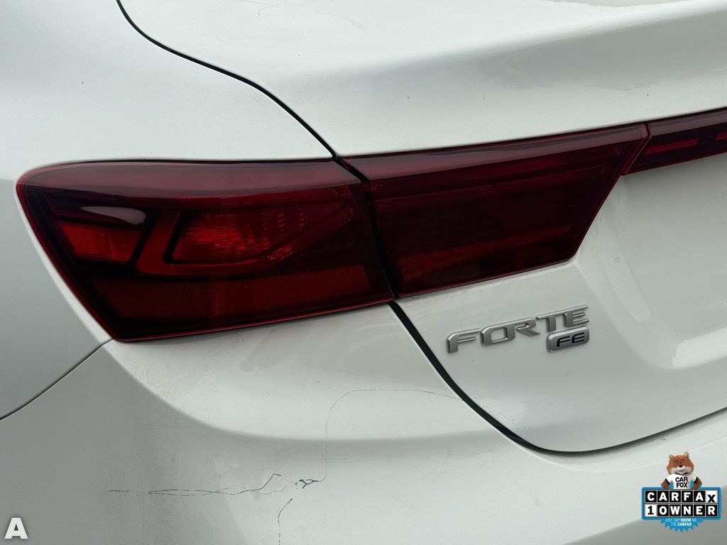 Used 2023 Clear White Kia LX image 8