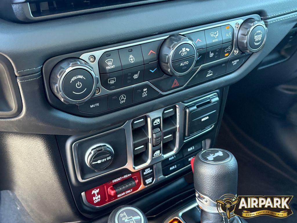 New 2026 Bright White Jeep Rubicon image 17